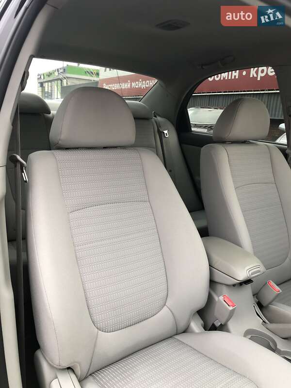 Седан Kia Cerato 2008 в Запоріжжі