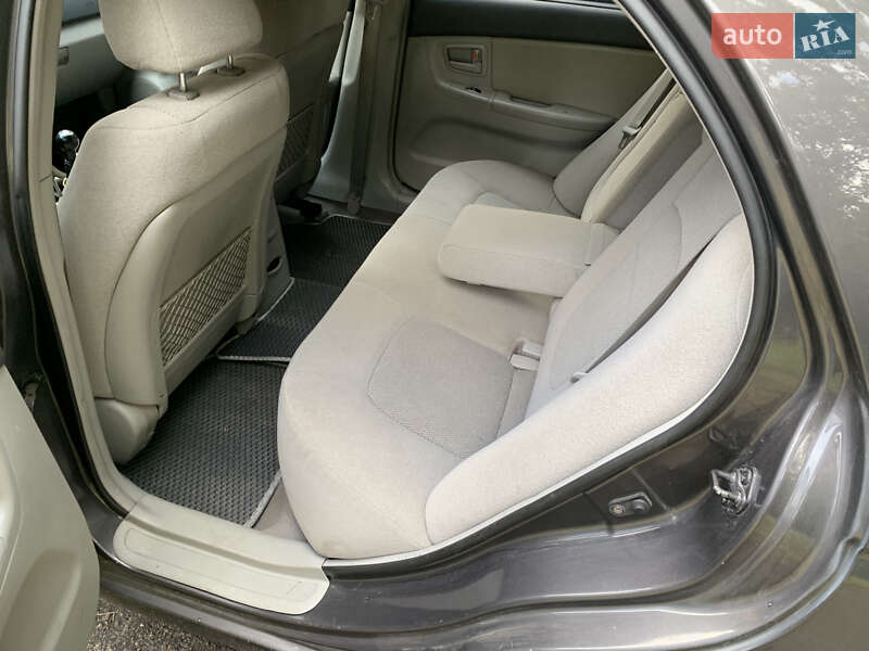 Седан Kia Cerato 2006 в Киеве