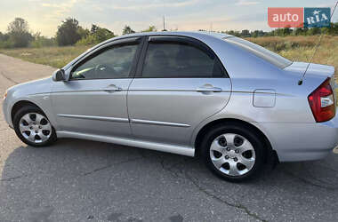 Седан Kia Cerato 2005 в 