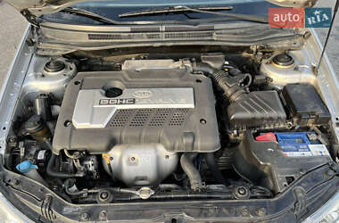 Седан Kia Cerato 2005 в 