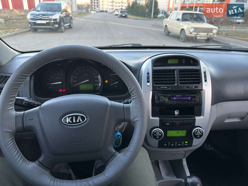 Хетчбек Kia Cerato 2008 в Дніпрі