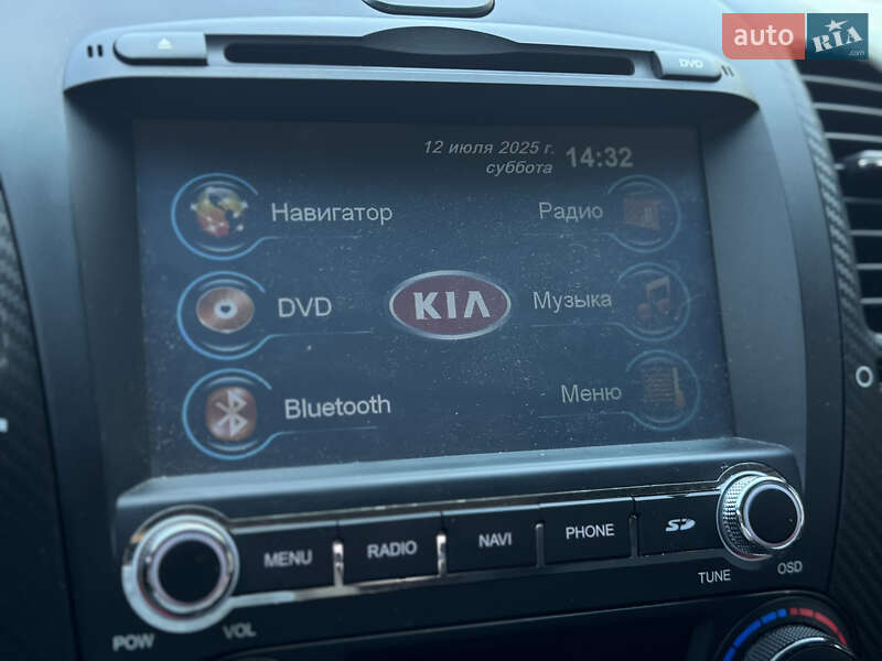 Седан Kia Cerato 2013 в Киеве