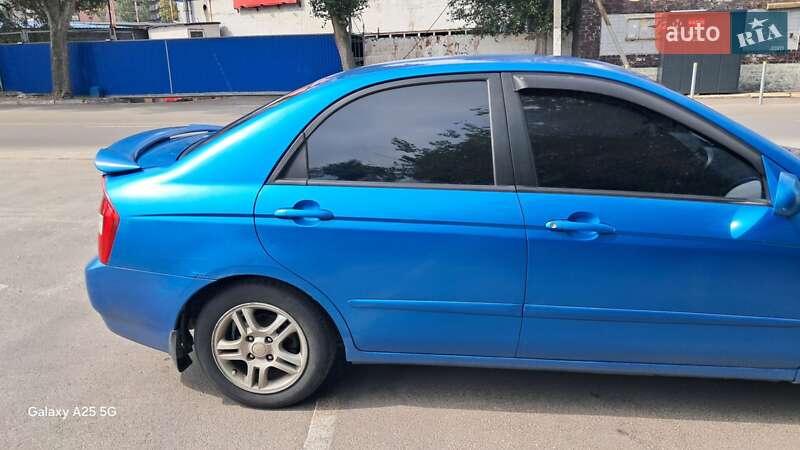 Седан Kia Cerato 2005 в Дніпрі