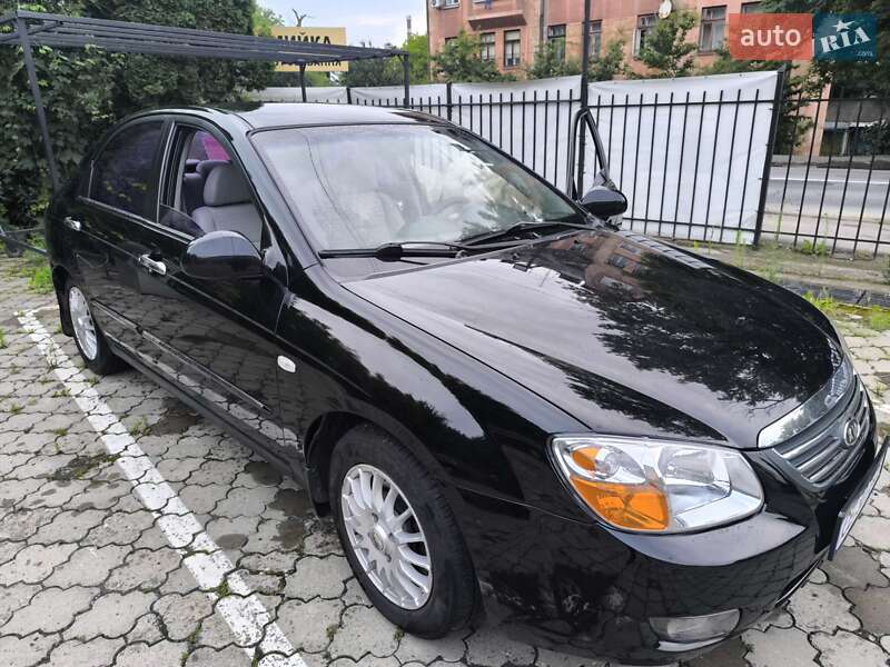 Седан Kia Cerato 2007 в Чернівцях