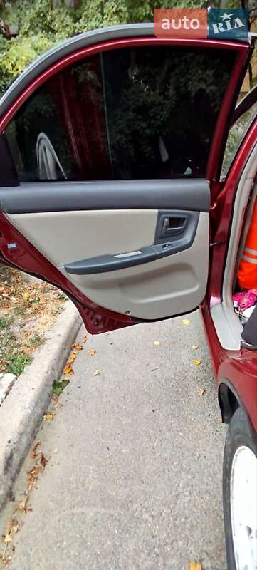 Седан Kia Cerato 2006 в Запорожье фото 4 Седан Kia Cerato 2006 в Запорожье