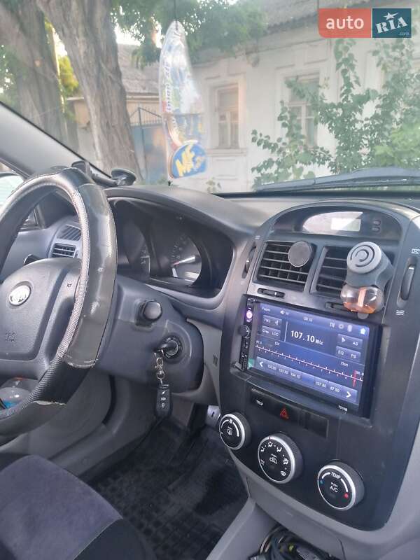 Седан Kia Cerato 2007 в Николаеве