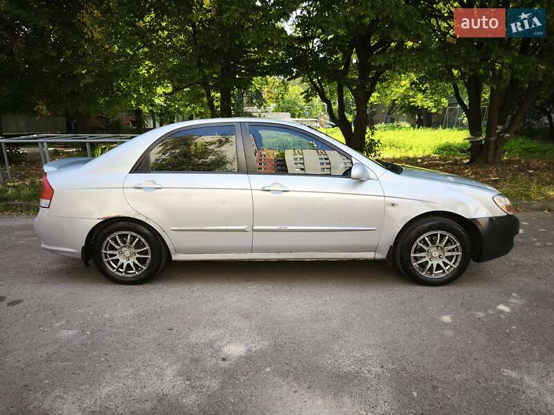 Седан Kia Cerato 2007 в Львове