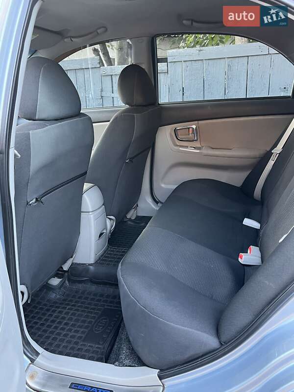 Седан Kia Cerato 2007 в Сумах