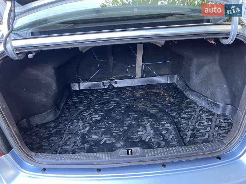 Седан Kia Cerato 2007 в Сумах