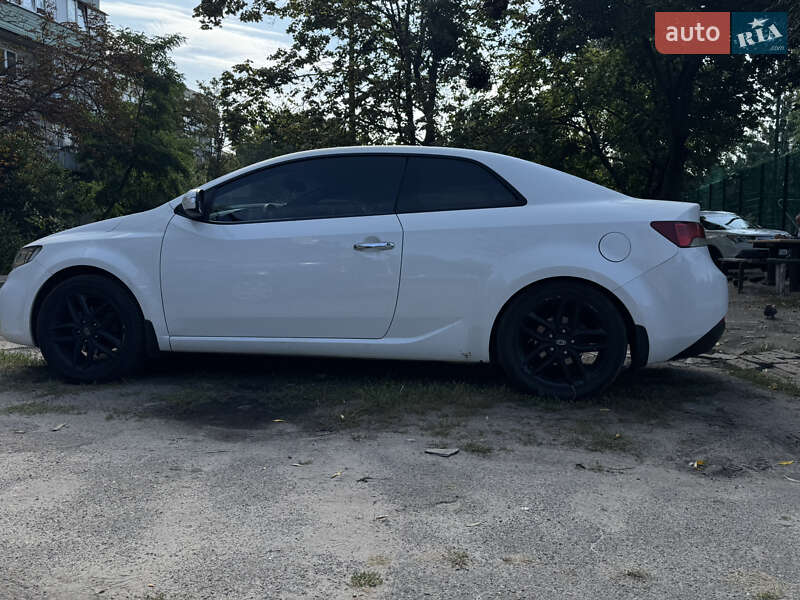 Купе Kia Cerato 2010 в Києві