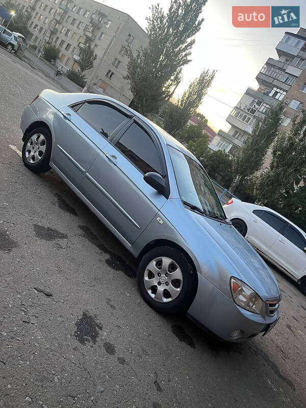 Седан Kia Cerato 2006 в Слов'янську