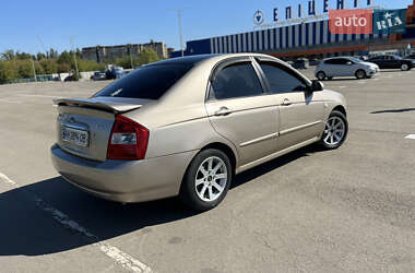 Седан Kia Cerato 2006 в Кривом Роге