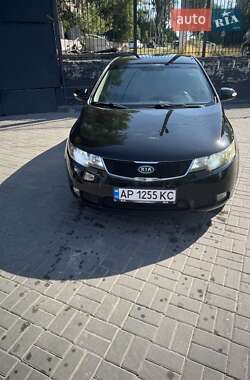 Седан Kia Cerato 2009 в Кривом Роге