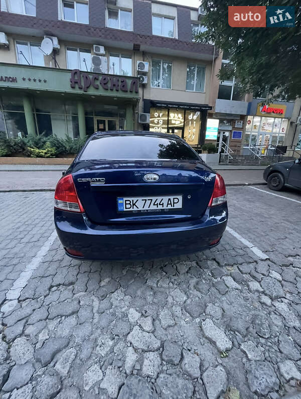 Седан Kia Cerato 2008 в Рівному фото 4 Седан Kia Cerato 2008 в Рівному