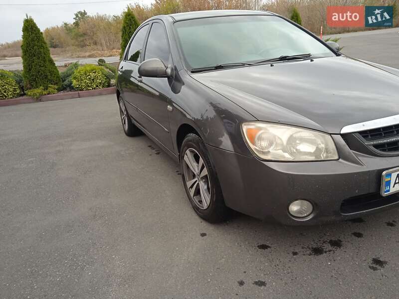 Седан Kia Cerato 2006 в Благовещенском