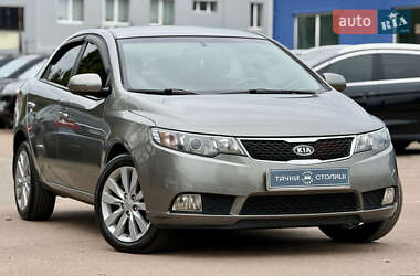 Седан Kia Cerato 2011 в Києві