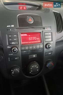 Седан Kia Cerato 2009 в 