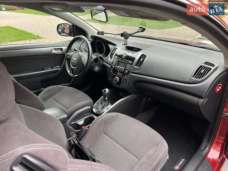 Купе Kia Cerato 2011 в Києві