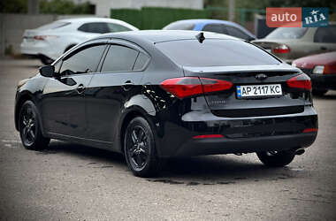 Седан Kia Cerato 2015 в  фото 6 Седан Kia Cerato 2015 в