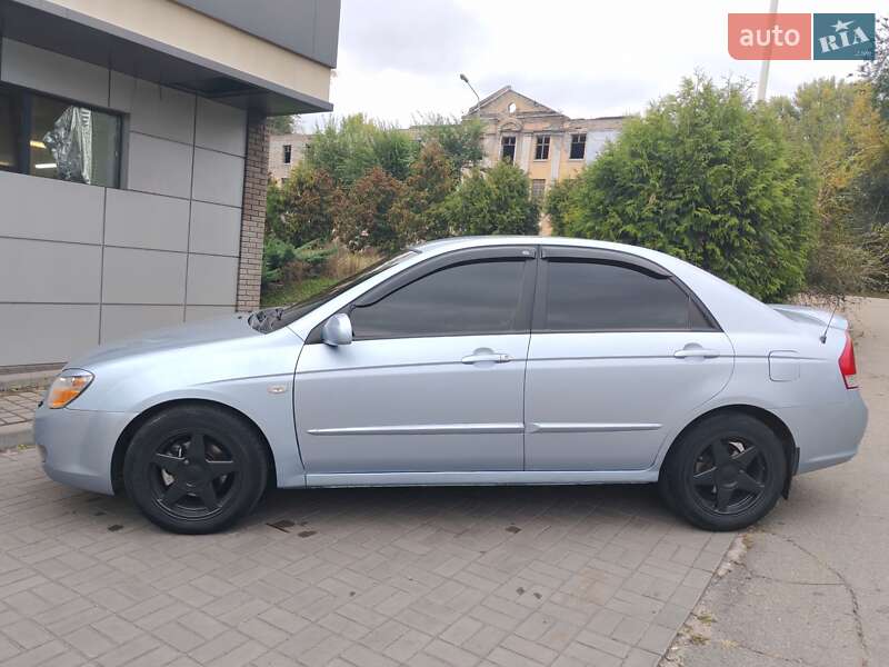 Седан Kia Cerato 2008 в Каменском