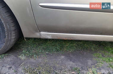 Седан Kia Cerato 2006 в 