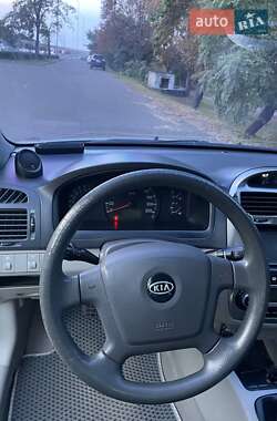 Седан Kia Cerato 2006 в 