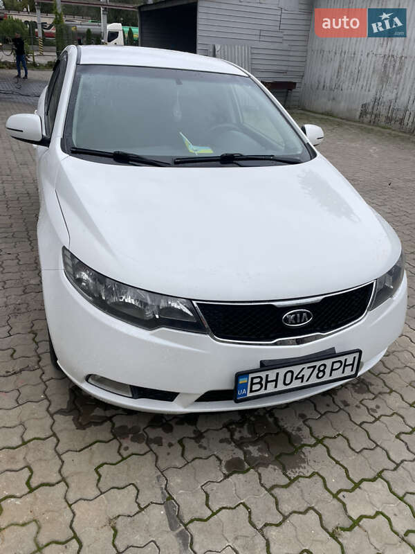 Седан Kia Cerato 2011 в Одессе