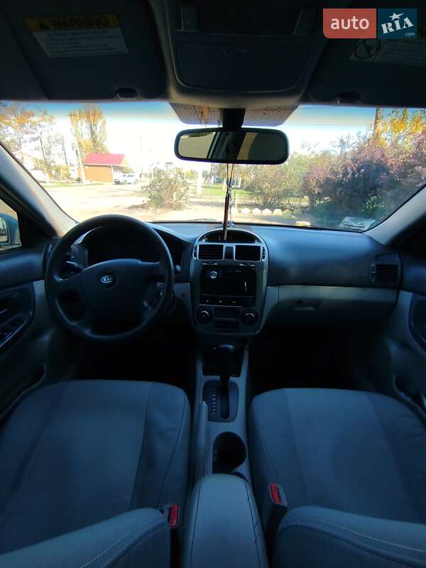 Седан Kia Cerato 2004 в Біляївці