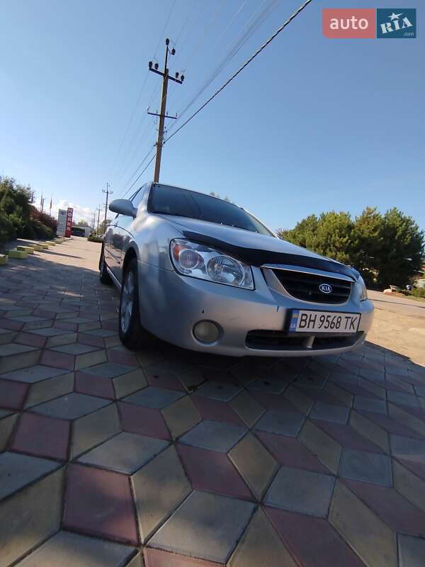Седан Kia Cerato 2004 в Біляївці