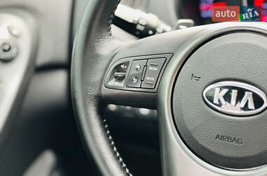 Седан Kia Cerato 2011 в 
