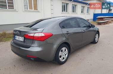 Седан Kia Cerato 2013 в 