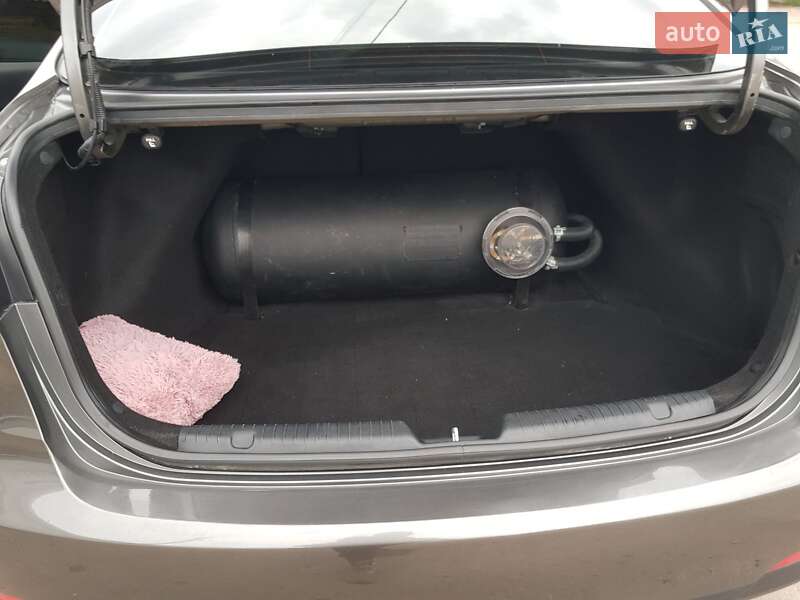 Седан Kia Cerato 2013 в Києві