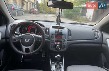 Седан Kia Cerato 2010 в 