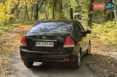 Седан Kia Cerato 2007 в 