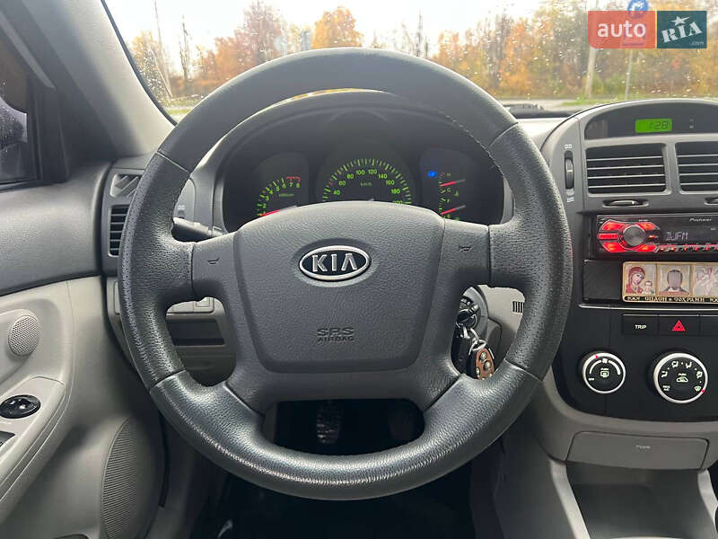 Седан Kia Cerato 2008 в Полтаві