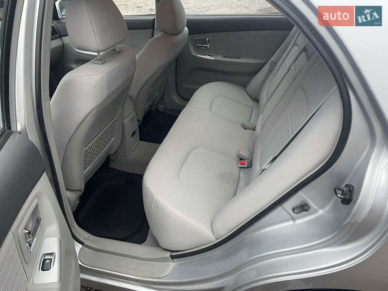 Седан Kia Cerato 2006 в Харкові