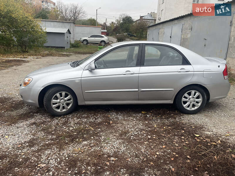 Седан Kia Cerato 2006 в Харкові