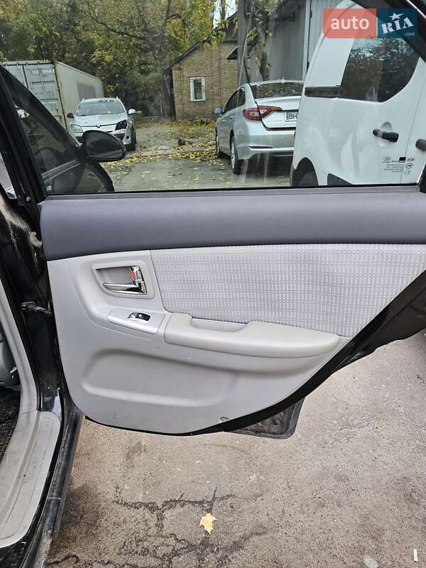 Седан Kia Cerato 2007 в Києві фото 16 Седан Kia Cerato 2007 в Києві