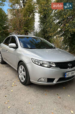 Седан Kia Cerato 2012 в Кам'янському