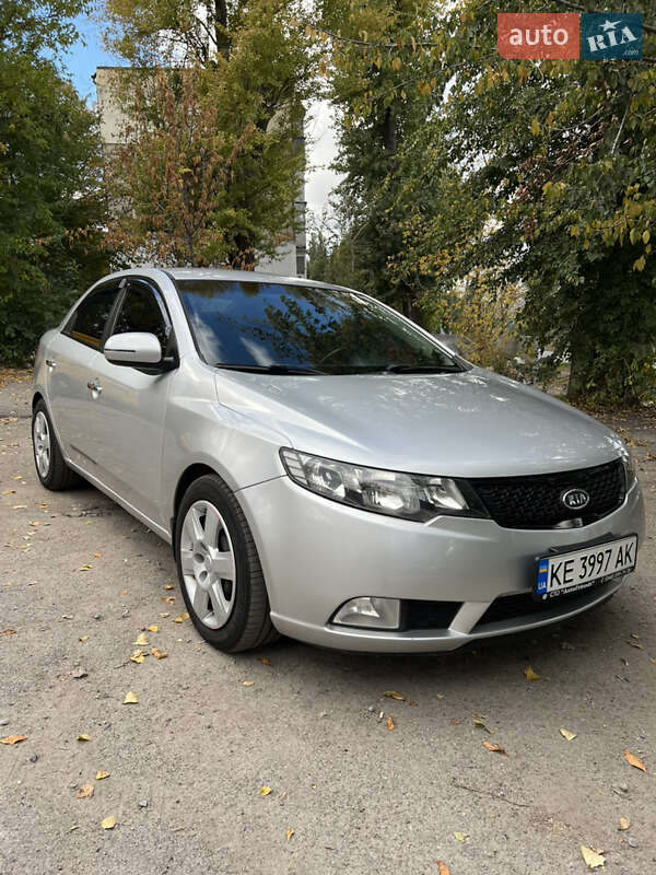 Седан Kia Cerato 2012 в Каменском