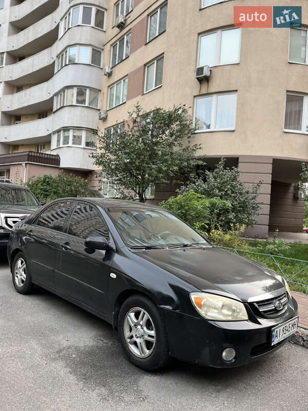 Седан Kia Cerato 2006 в Киеве