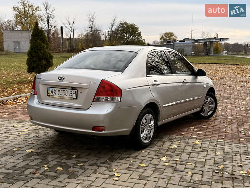 Седан Kia Cerato 2008 в Харькове