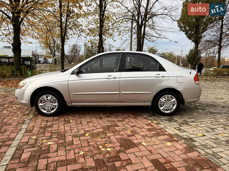 Седан Kia Cerato 2008 в Харькове