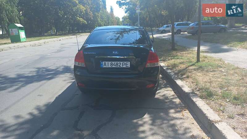 Седан Kia Cerato 2006 в Киеве