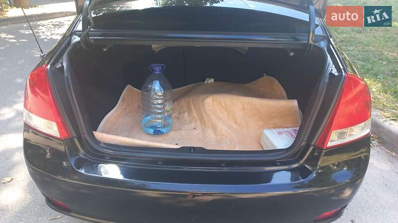 Седан Kia Cerato 2006 в Киеве