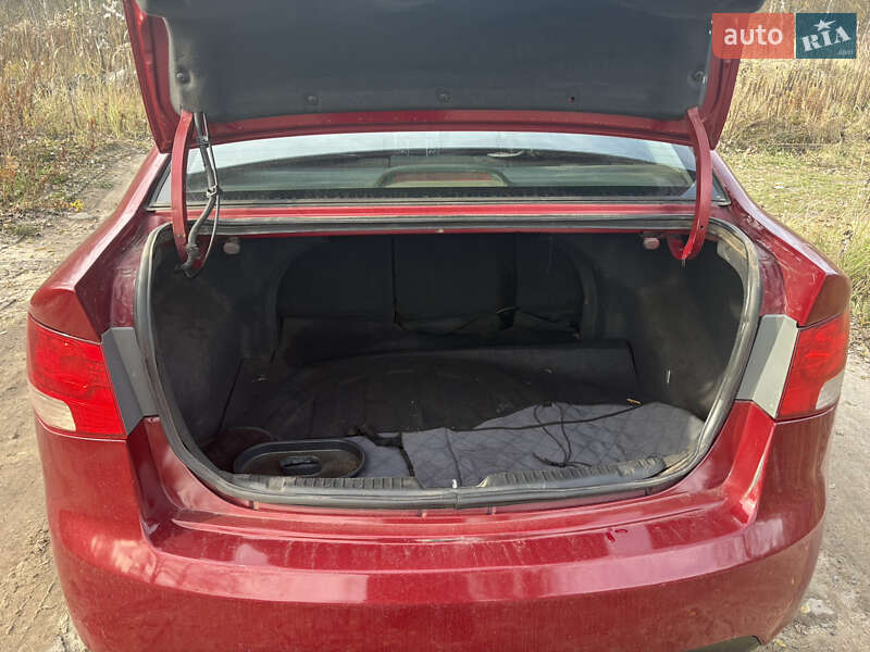 Седан Kia Cerato 2010 в Киеве