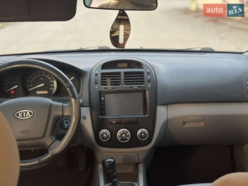 Седан Kia Cerato 2007 в Днепре