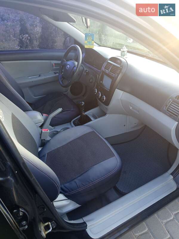 Седан Kia Cerato 2008 в Львове