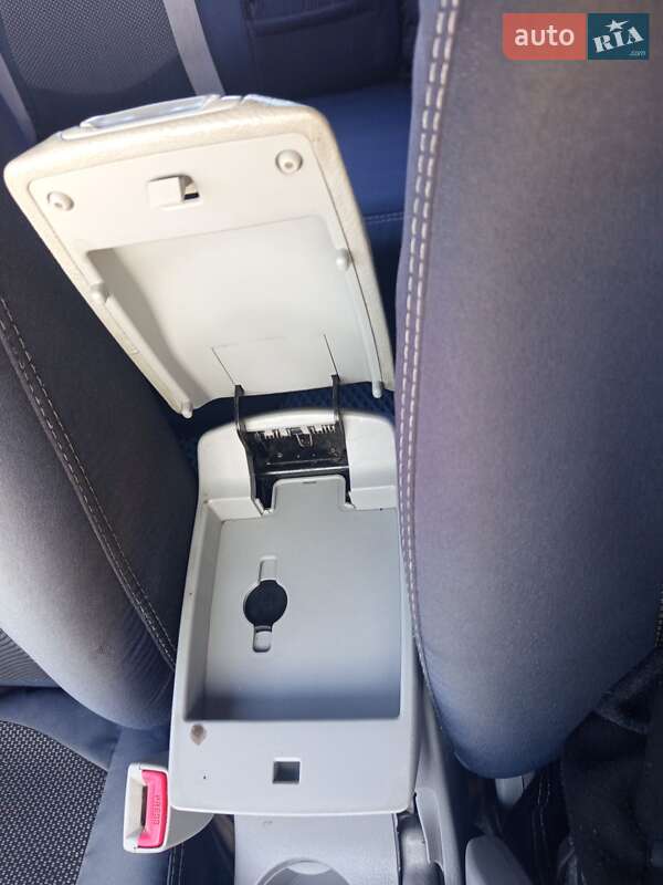 Седан Kia Cerato 2008 в Львове