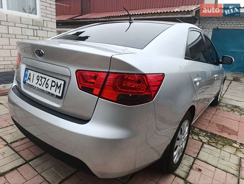 Седан Kia Cerato 2009 в Киеве